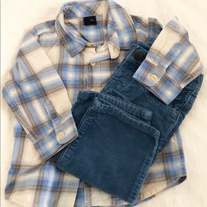 Gap shirt and pants
